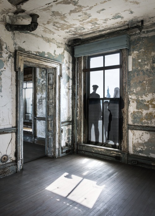 Greek immigrants at ellis island