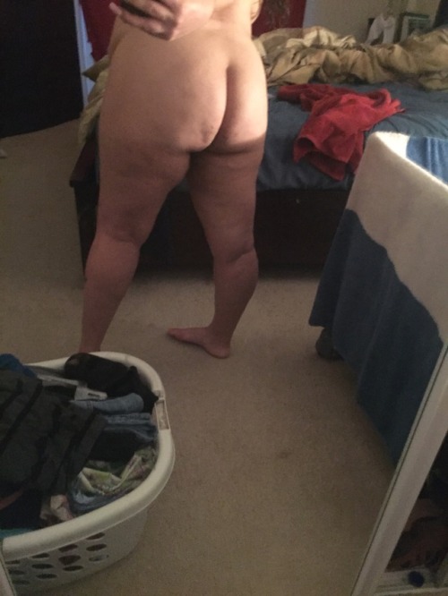 wethardandnasty: Snapshots before work * If you like it Reblog it!!!