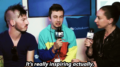 ninfanaiade:  To all the lovely people in this fandom who make amazing fan art. [|-/]