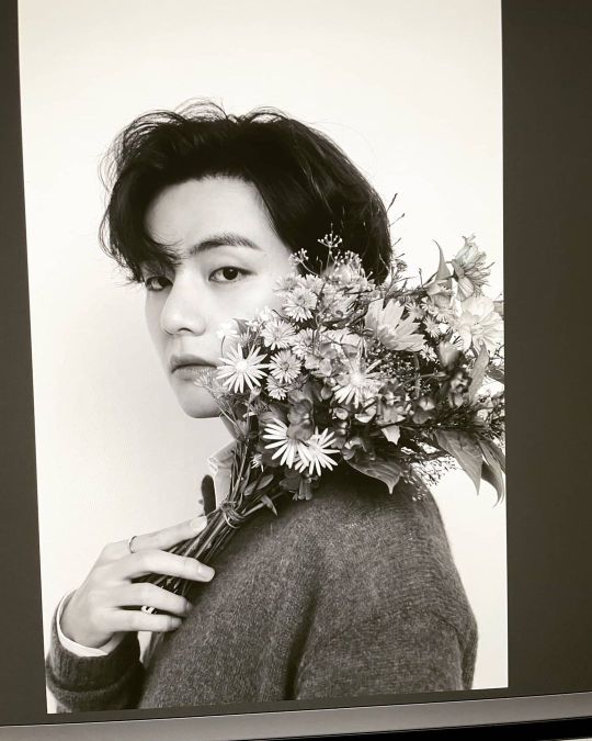 taee:211206 Taehyung&rsquo;s Instagram Post:🤗