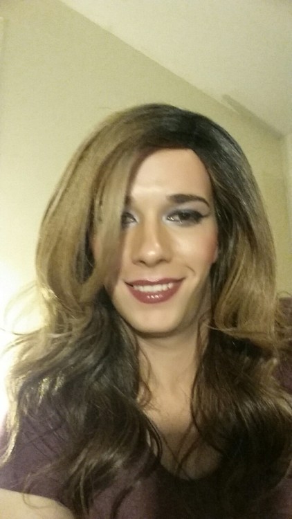 hgillmore:  https://www.tumblr.com/blog/crystalsworldofkink  follow me for more sexy pictures and videos of me ;)More of the adorable Crystal. 