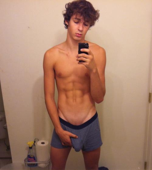 boizilike2:cute boy, nice selfie