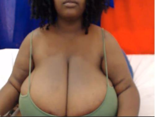 cycatki:  21yo ebony babe with mega tits Please visit her chat room and start  online flirt http://www.chestymoms.com/cam/teentittys21/