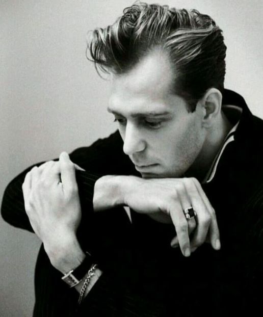 THE UNDERESTIMATOR — Paul Simonon at Tate Gallery, London, definitely...