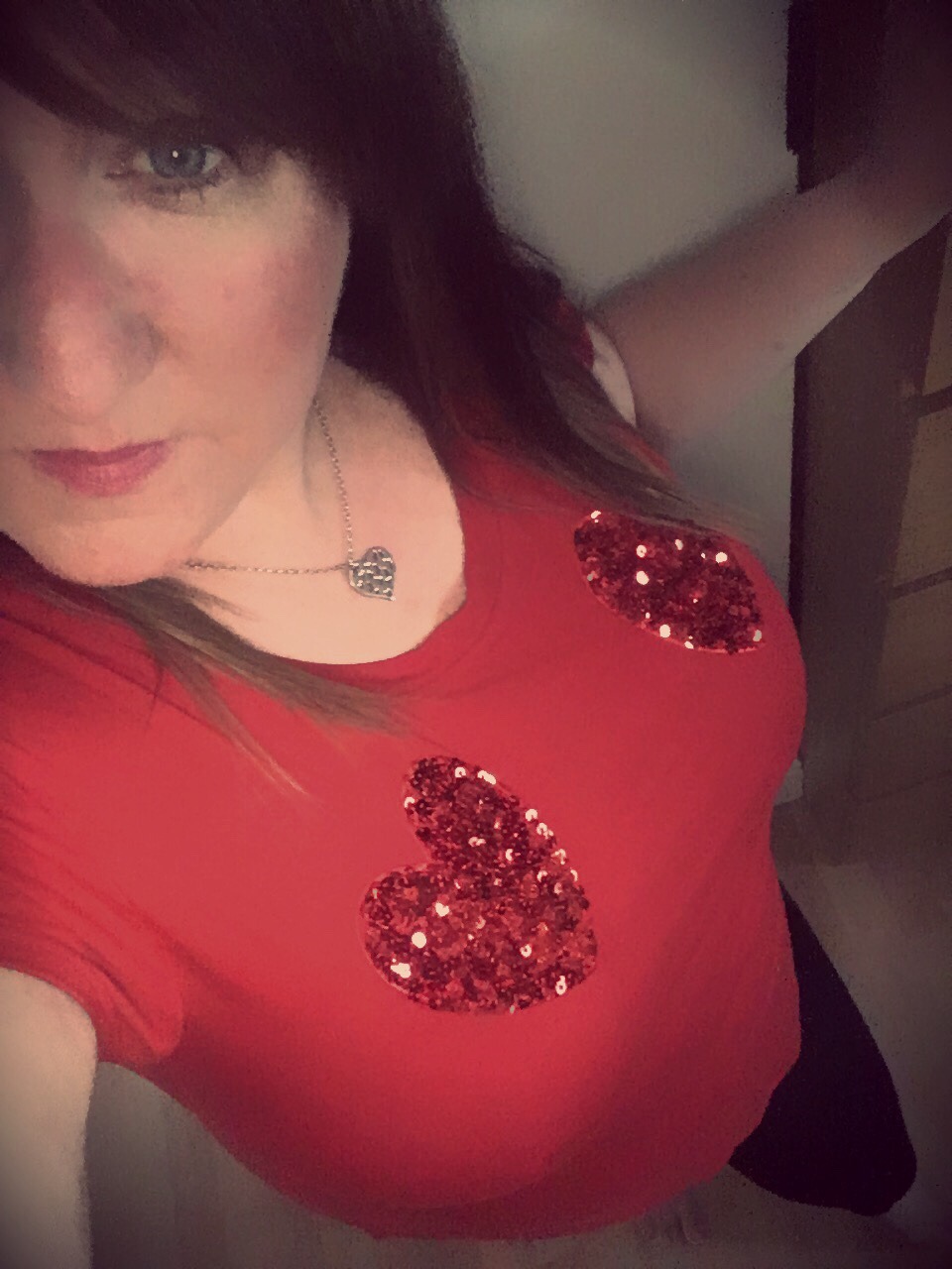 sarah-1971:OOTD Little bit of sparkle today ❤️❤️ wow , nice tits &hellip;