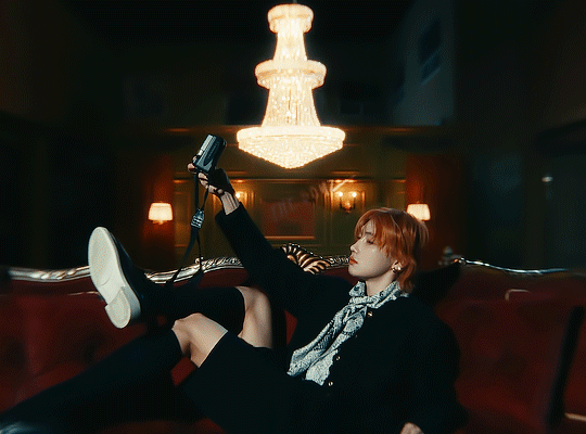 a080912e3fe2f1f8438775ba6c5b408d6505a12f.gif
