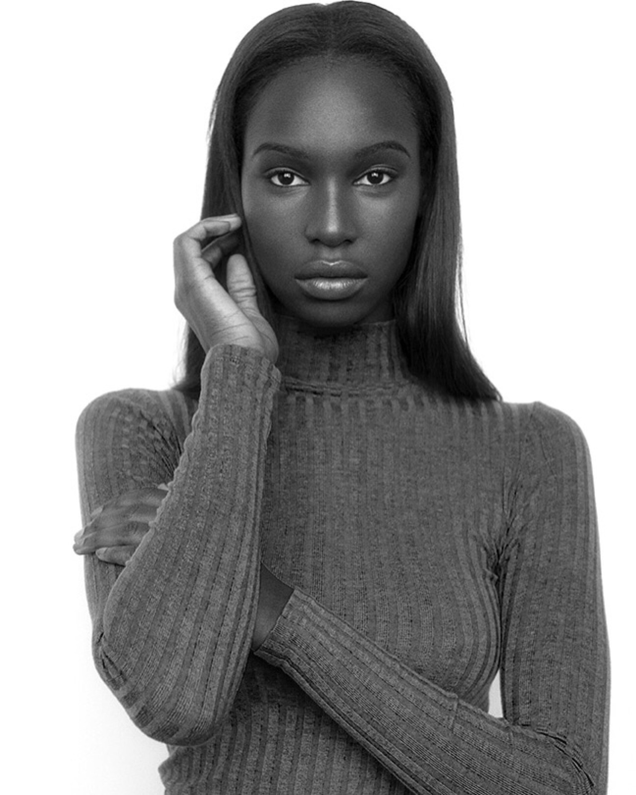 blicklust:  karlrothenberger:  Portrait of Angelique photographed by Karl Rothenberger