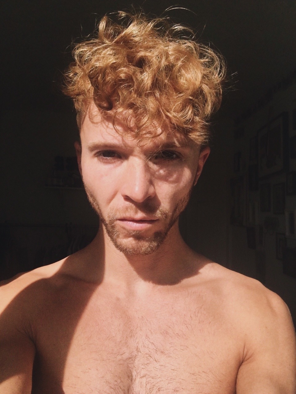 curlywurlyboy:☀️☀️☀️☀️