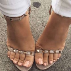 crazysexytoes:  Toe perfection.