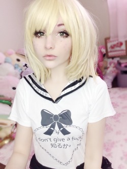 eikkibunny:  I don’t give a fuck  Shirt from happy m0nday Wig from www.circusdoll.com Lenses from uniqso