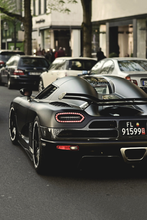 artoftheautomobile:  Koenigsegg Agera via Rupert Automotive Photography 