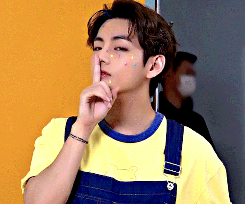 I Love One (1) Minioncr. Jung-koook