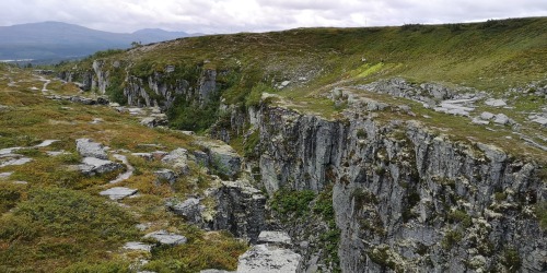 michaelnordeman:Evagraven, a canyon in Flatruet, Härjedalen, Sweden. September 2019.