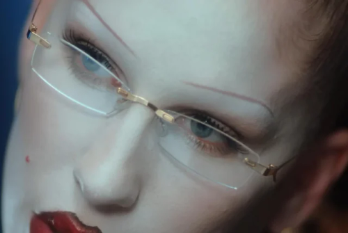 The Mesmerizing Visual Aesthetic Of The Clip "Crushing" By Eartheater