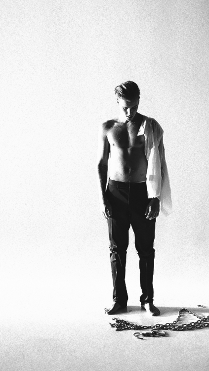 lockscreens by @madnessbehind. open the images in a new tab before saving to get it with&n