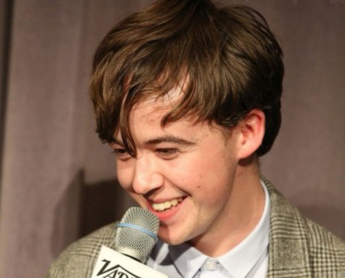 Robbie From Cavetown And Alex Lawther From The End Of The F***ing World Radiate The Same Energy. I Don't
