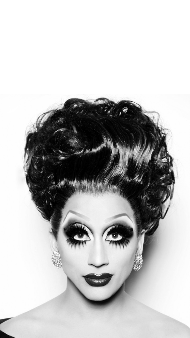 thoseaesthetics:  Drag Queens Lockscreens | Part 2(part 1)  (quotes)  ☾reblog