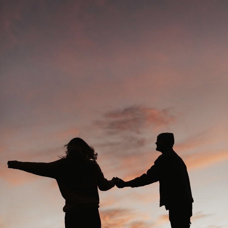 People Holding Hands In Sunset Tumblr People Holding Hands In Sunset Tumblr