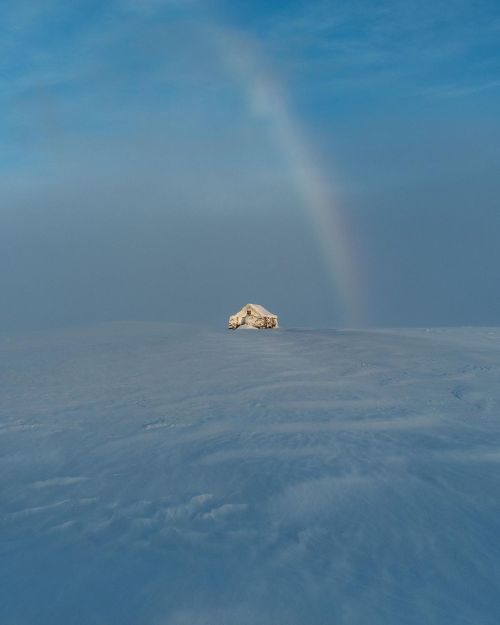 Somewhere under the snowbow. #iceland #snowbow (at Westfjords)https://www.instagram.com/p/CKW3Ih_h_7