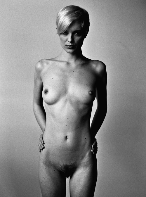 creativerehab:  Eleonara , straight. Lo-res 120 film scan.