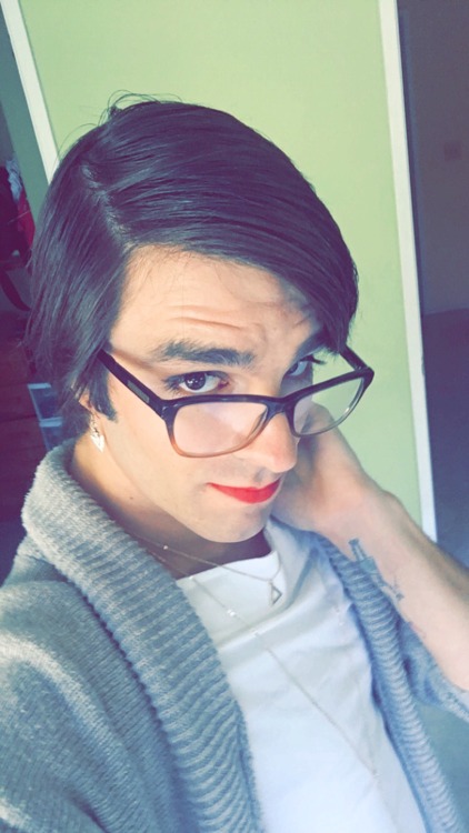thecutestrobot:2015 has been a fucking trip - I started it with a beard, and will be ending it on ho