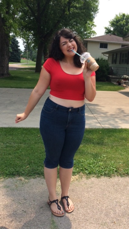 gschillernyc:US size 16   Crop tops are for everyone at any size. I used to think my soft tummy  was meant to be hid away from the world, but it’s s part of me that  needed to be embraced.