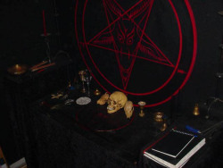 primordialpan:  HAIL SATAN…FILL ME WITH YOUR DEMONS!