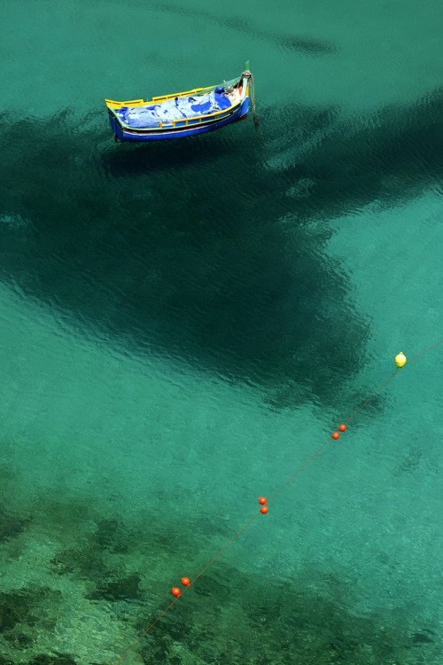 h4ilstorm:  Malta - Anchor Bay - Luzzu (by Darrell Godliman)