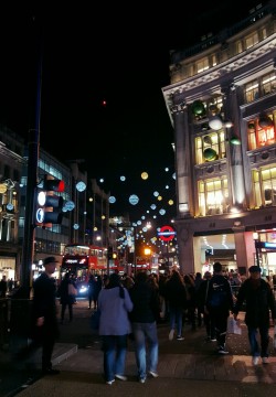 gluecksfang:  Oxford Street day/night