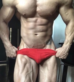 the-swole-strip:https://the-swole-strip.tumblr.com/