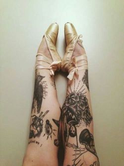 drawings-on-bodies:  Tattoo blog