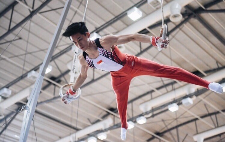 schoolboyboy:Keason lim the cutest Boy of Singapore national gymnastics team hehe.