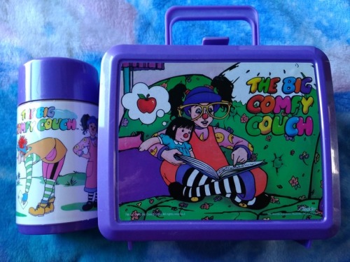 90s-2000sgirl:  Some of my old Lunchboxes, Thermos, and plates.