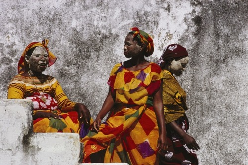 dynamicafrica:French photojournalist Olivier Martel has travelled the world capturing images of wome