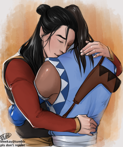 bleekay:bleekay:a reunion hug 💙🔆 u-uh…