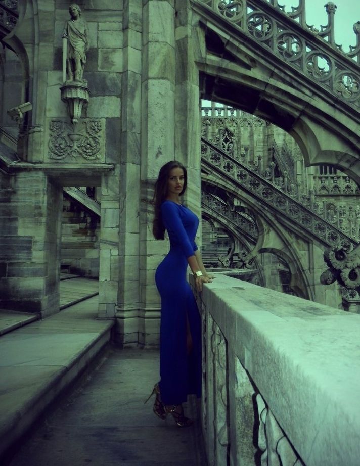 cinderellas-stilettos:  Anna Andres | Her Instagram