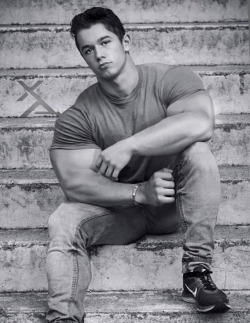 Guys In Tight Clothes