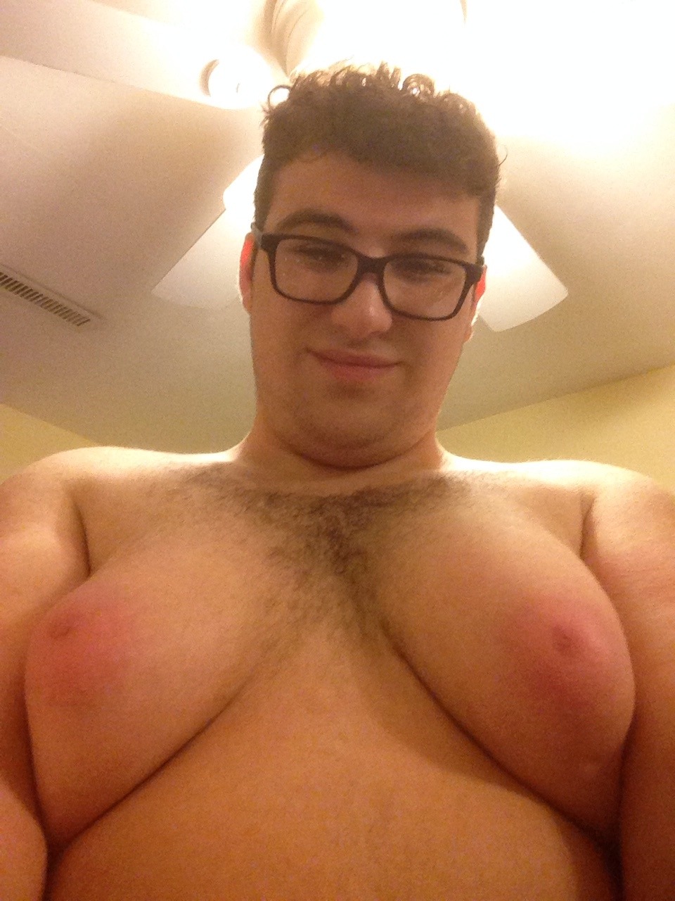 nakedchubby:sluttychub14:  After shower picture I want a 24hour fuck session with