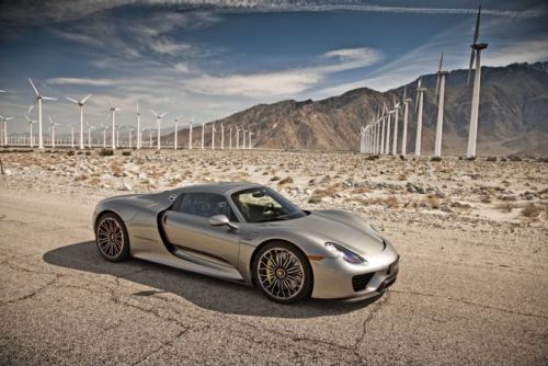 2015 Porsche 918 Spyder.(via 2015 Porsche 918 Spyder First Test - Motor Trend All Pages)