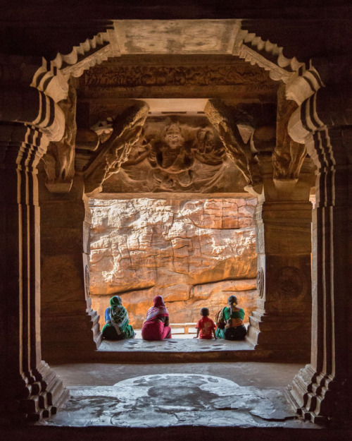 arjuna-vallabha:Badami caves, Karnataka, photo by Kevin Standage 