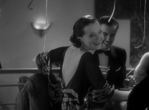 Sylvia Sydney looking over her shoulder in Merrily We Go to Hell (1932) just cuz.