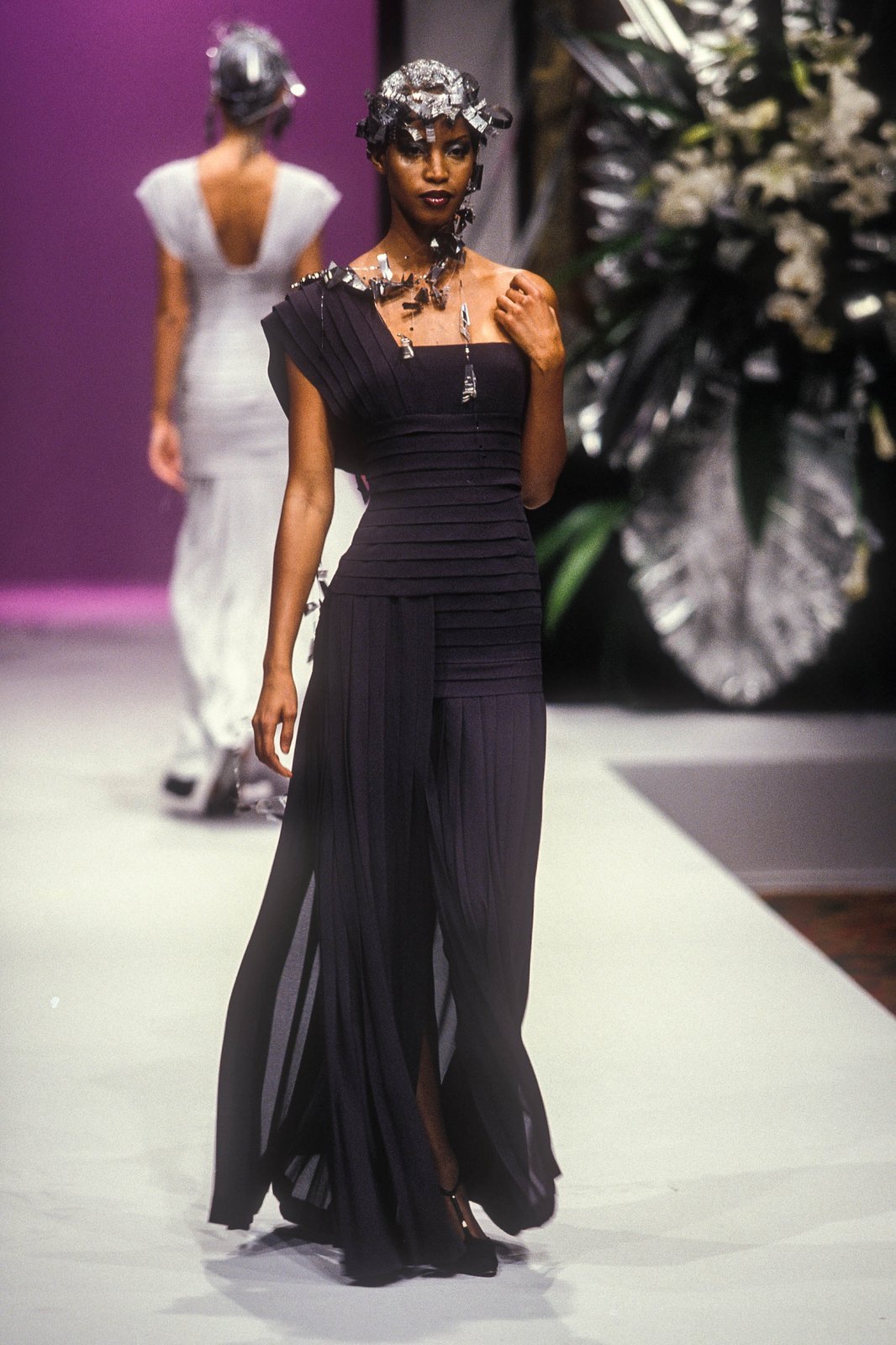 Fashion Classic: Jean Louis Scherrer Haute Couture Fall/Winter 1997