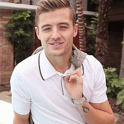 jamandstuff: Robbie Rogers: Behind-the-scenes on his Attitude cover shoot (x) 
