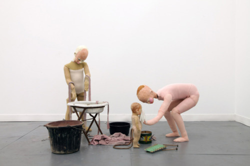 rob-art:(via Cathy Wilkes - Exhibitions, Works, Biography, Bibiliography &amp; Shop - The Modern
