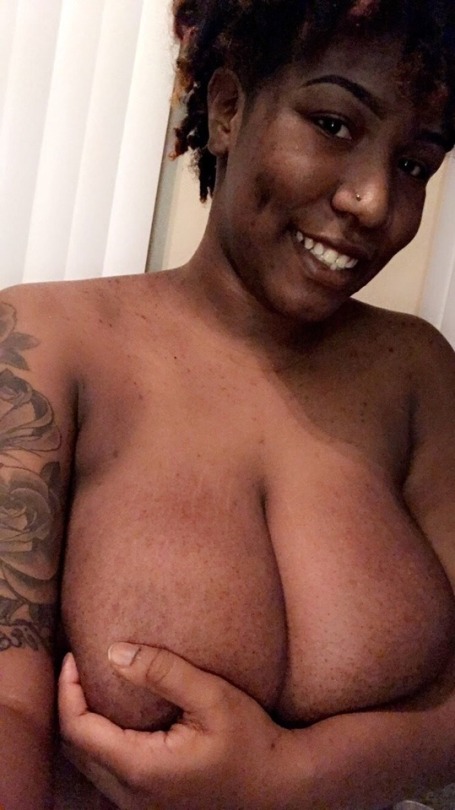 Porn worldoftitties:  Yeeeee photos