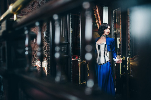 cosplayblog:  Elizabeth from Bioshock Infinite  Cosplayer: Marty [DA | TM | TW | FB | VK]  Photographer: Dzeta&Aiger  Makeup and blood: Kira Imaeva 