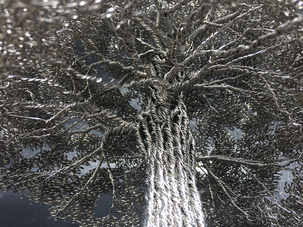 crossconnectmag:  Wire Tree Sculptures by Clive Maddison The trees are handmade from