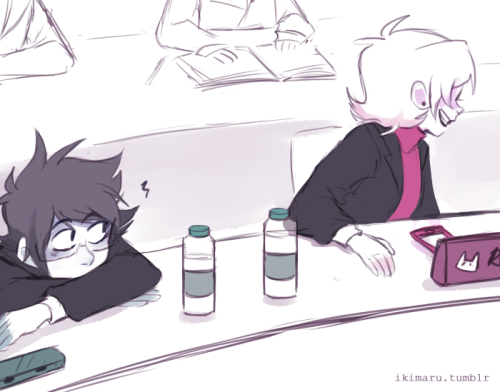 Roxy won’t fall for your pranks you egg[college au]