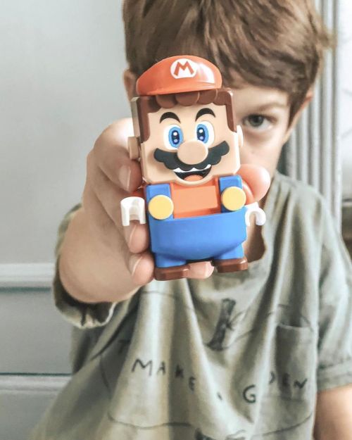 [Werbung] Wer hätte das gedacht, dass @lego und @nintendode einmal gemeinsame Sache machen 🕹🔥Das Warten hat sich echt gelohnt, eine echt gelunge Kombination aus beiden Welten 💯
.
.
#daddysview #supermario #supermariolego #lego #nintendo #daddyblogger...