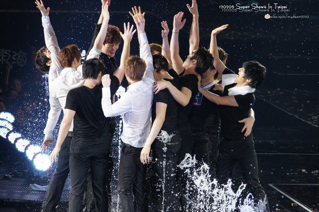 hello-new-day:  Happy 7 years!!! Love you!! 
